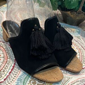Donald Pliner Marra Black Tassel Slides size 9.5 women’s
